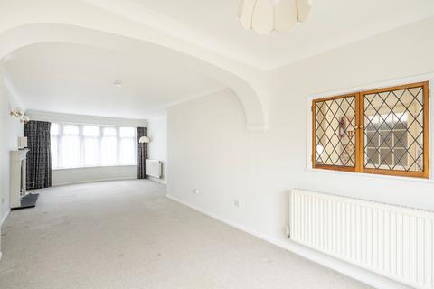 4 bedroom detached house for sale, Haglis Drive, Aylesbury HP22