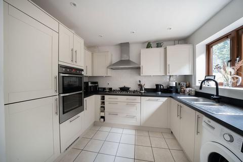 undefined, Foxdown, Overton, Basingstoke, RG25 3JQ