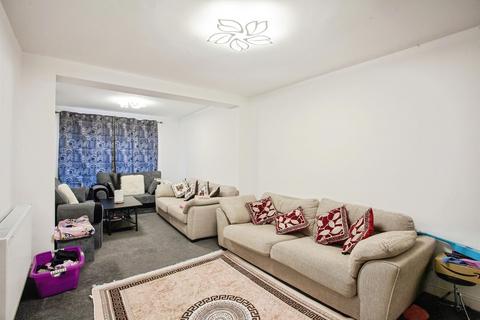 3 bedroom semi-detached house for sale, Chapel Avenue, Brampton, Barnsley