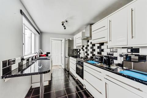 2 bedroom terraced house for sale, Edinburgh Street, Swindon