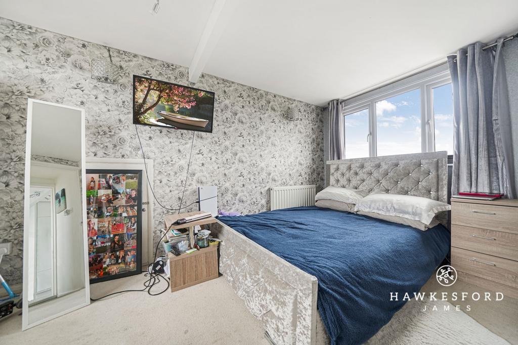 Middletune Avenue, Sittingbourne - Bedroom 3