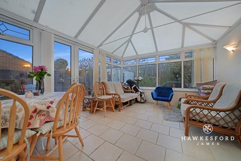 5 bedroom semi-detached house for sale, Middletune Avenue, Sittingbourne ME10
