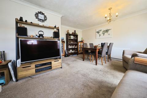 3 bedroom semi-detached house for sale, Cherry Tree Walk, Stourport-On-Severn