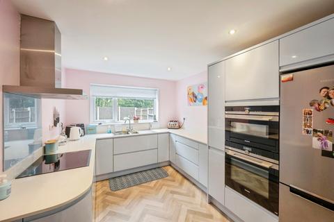 4 bedroom detached house for sale, Rosegreave, Goldthorpe, Rotherham