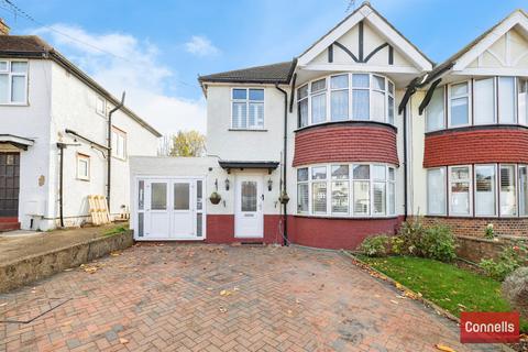 Swiss Avenue, Watford