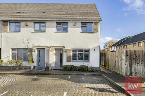 2 bedroom end of terrace house for sale, Cygnet Way, Maidenhead, Berkshire, SL6