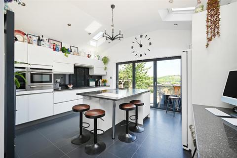4 bedroom semi-detached house for sale, Burns Drive, Dronfield