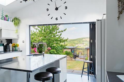 4 bedroom semi-detached house for sale, Burns Drive, Dronfield