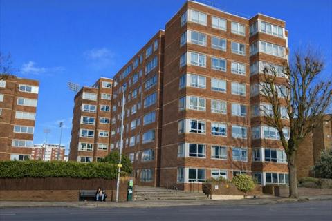 3 bedroom apartment for sale, Sussex Court, Eaton Road, Hove.