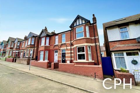 3 bedroom house for sale, Tennyson Avenue, Scarborough, YO12