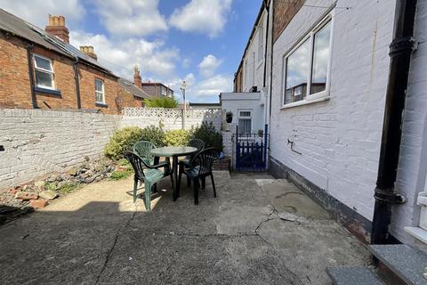 3 bedroom house for sale, Tennyson Avenue, Scarborough, YO12