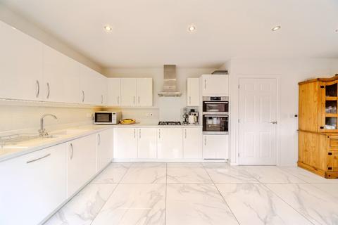 4 bedroom detached house for sale, Knibb Drive, Hanslope, Milton Keynes