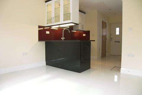 2 bedroom semi-detached house to rent, Off Post House Lane, Bookham