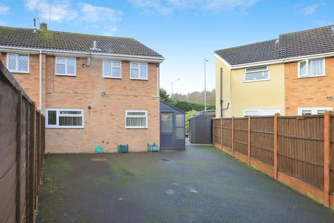 3 bedroom semi-detached house for sale, Comberton Road, Kidderminster