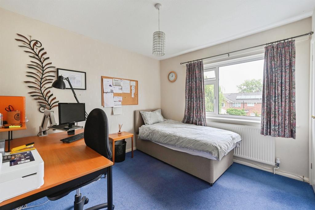 Bedroom: