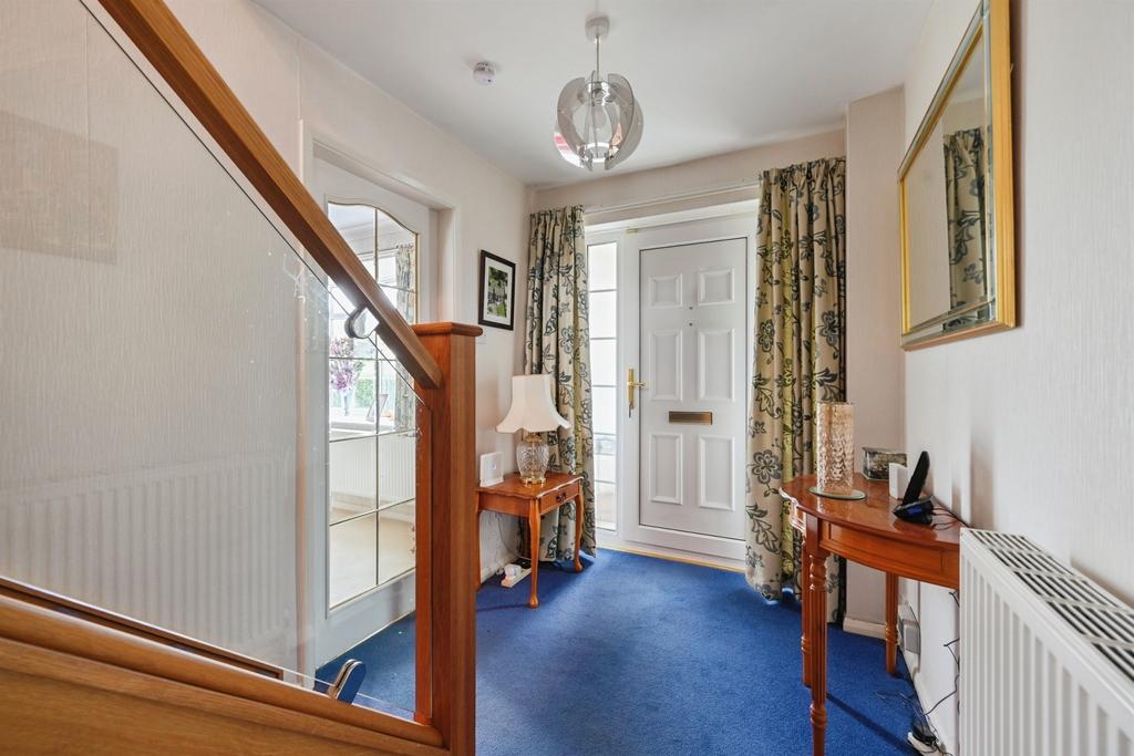 Entrance Hallway: