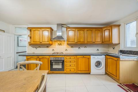 3 bedroom flat to rent, Bertie Road, London NW10