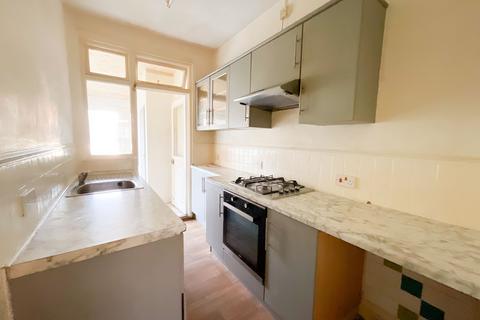 3 bedroom semi-detached house for sale, Leigh-on-Sea SS9
