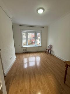 2 bedroom apartment to rent, london, E4