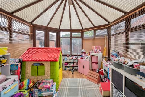 3 bedroom detached house for sale, Verger Close, Rossington, Doncaster