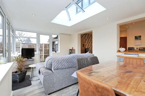 3 bedroom detached house for sale, James Road, Kidderminster