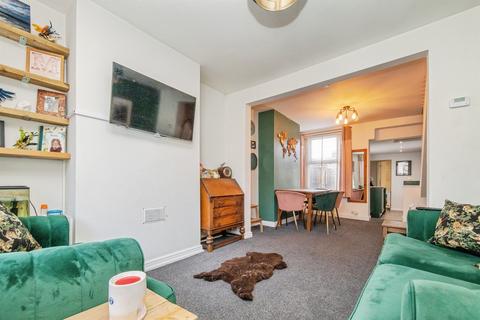 2 bedroom end of terrace house for sale, Parkeston Road, Parkeston, HARWICH