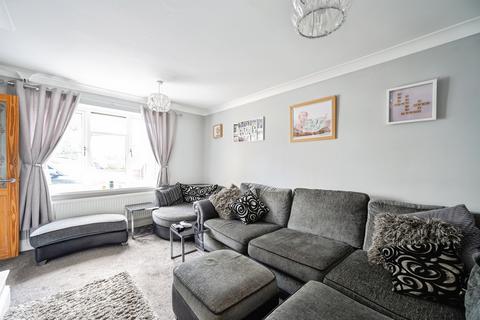 3 bedroom semi-detached house for sale, Barncroft Way, Havant