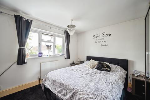 3 bedroom semi-detached house for sale, Barncroft Way, Havant