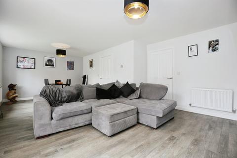 4 bedroom detached house for sale, Larbourne Park Road, Flore, Northampton