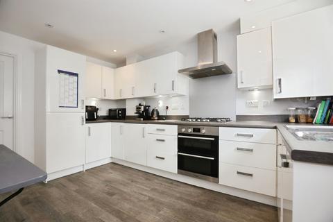 4 bedroom detached house for sale, Larbourne Park Road, Flore, Northampton