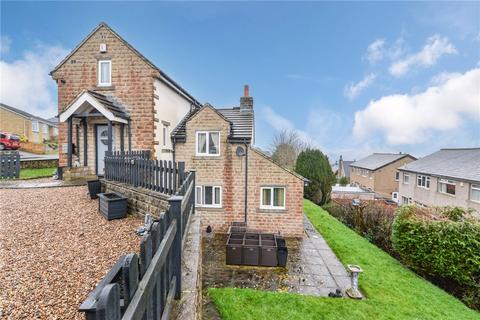 3 bedroom detached house for sale, Thorn Bank Avenue, Oakworth, Keighley, West Yorkshire, BD22