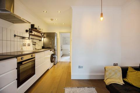 1 bedroom flat for sale, Dulwich Road, London, SE24