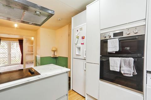 undefined, Rossefield Chase, Leeds