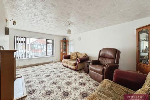 2 bedroom detached bungalow for sale, 5 Bryn Avenue, Rhyl, Denbighshire, LL18 4BE