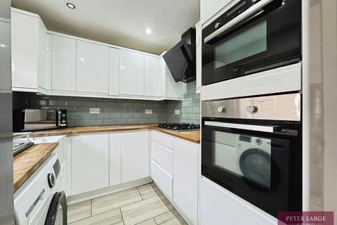 2 bedroom detached bungalow for sale, 5 Bryn Avenue, Rhyl, Denbighshire, LL18 4BE