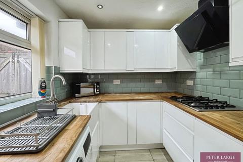 2 bedroom detached bungalow for sale, 5 Bryn Avenue, Rhyl, Denbighshire, LL18 4BE
