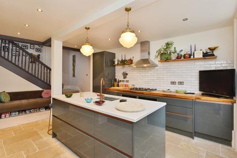 4 bedroom end of terrace house for sale, High Street, Stony Stratford, MILTON KEYNES