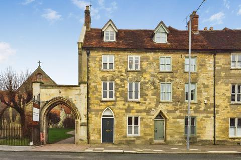 4 bedroom end of terrace house for sale, High Street, Stony Stratford, MILTON KEYNES
