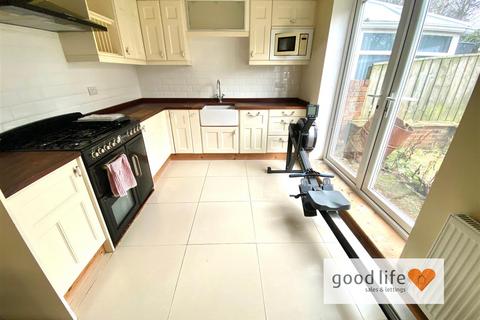 2 bedroom semi-detached house for sale, Esdale, Sunderland SR2