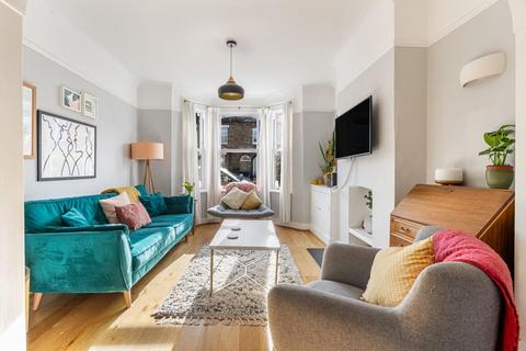 3 bedroom terraced house for sale, Darwin Road, Ealing