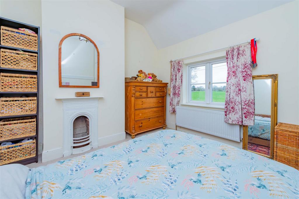 Holly Cottage PFP (6 of 42).jpg