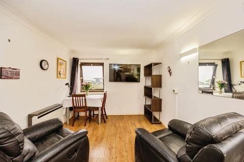 1 bedroom retirement property for sale, Clarence Parade, Southsea