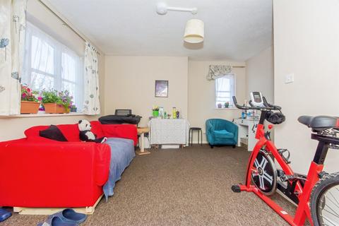 2 bedroom flat for sale, Mill Close, Wisbech