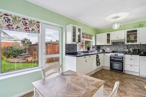 4 bedroom semi-detached house for sale, Towards Furze Platt, Maidenhead