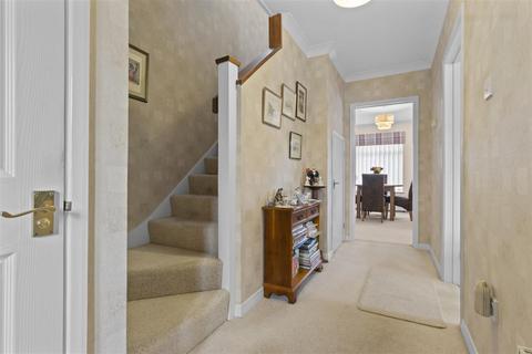 4 bedroom detached house for sale, North Heath Close, Hailsham