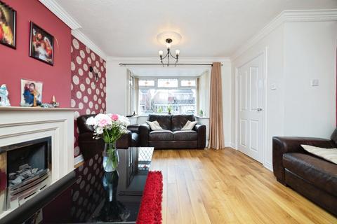 undefined, Heather Close, Hull