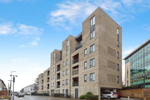 1 bedroom flat for sale, Woodford Road, Watford