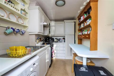 2 bedroom end of terrace house for sale, Court Road, Lewes