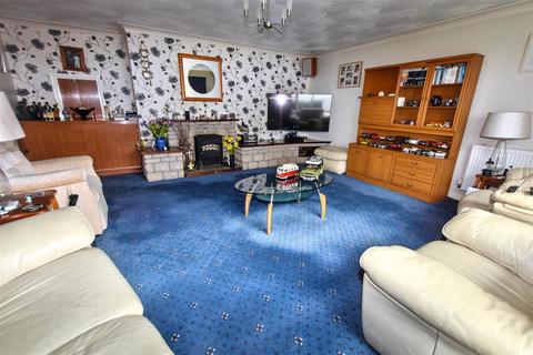 4 bedroom detached bungalow for sale, Park Road, Redruth