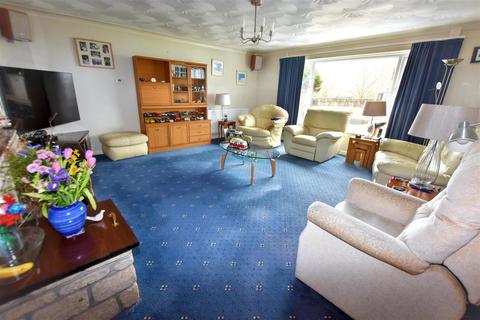 4 bedroom detached bungalow for sale, Park Road, Redruth